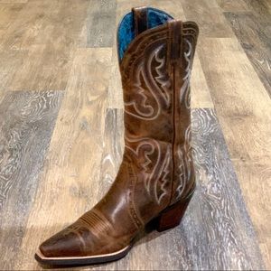 Ariat Style# 10012065 Heritage Western X Toe Boots